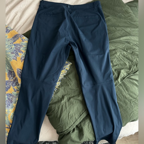 Lululemon Commission Pant - Picture 3 of 5
